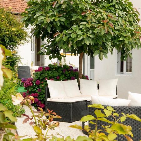 Growth House Bed and Breakfast OOporto Exteriör bild
