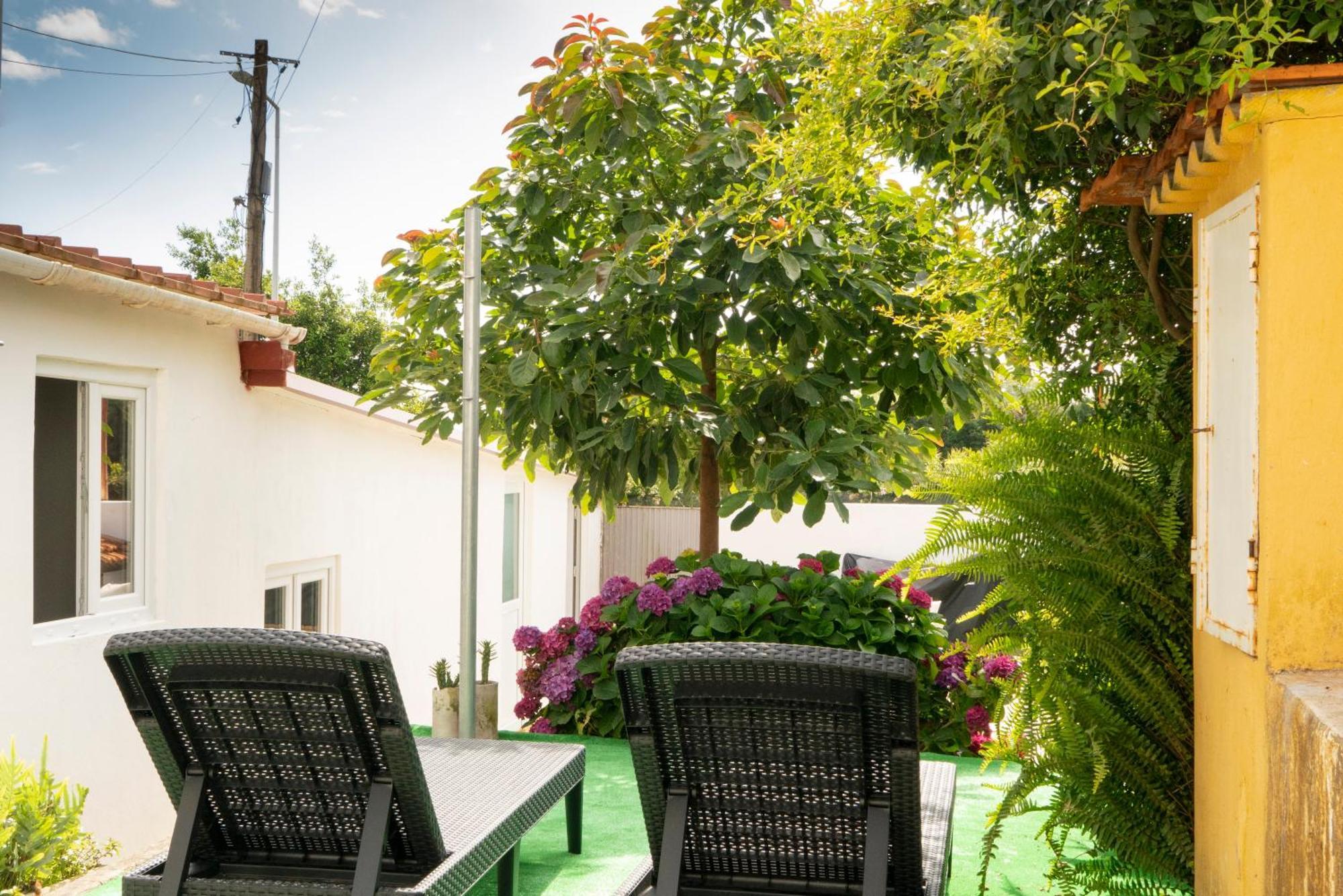 Growth House Bed and Breakfast OOporto Exteriör bild