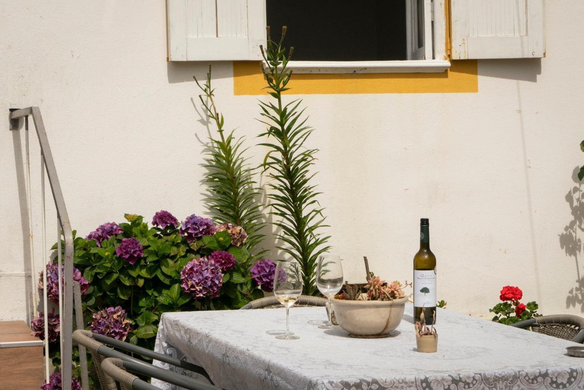 Growth House Bed and Breakfast OOporto Exteriör bild