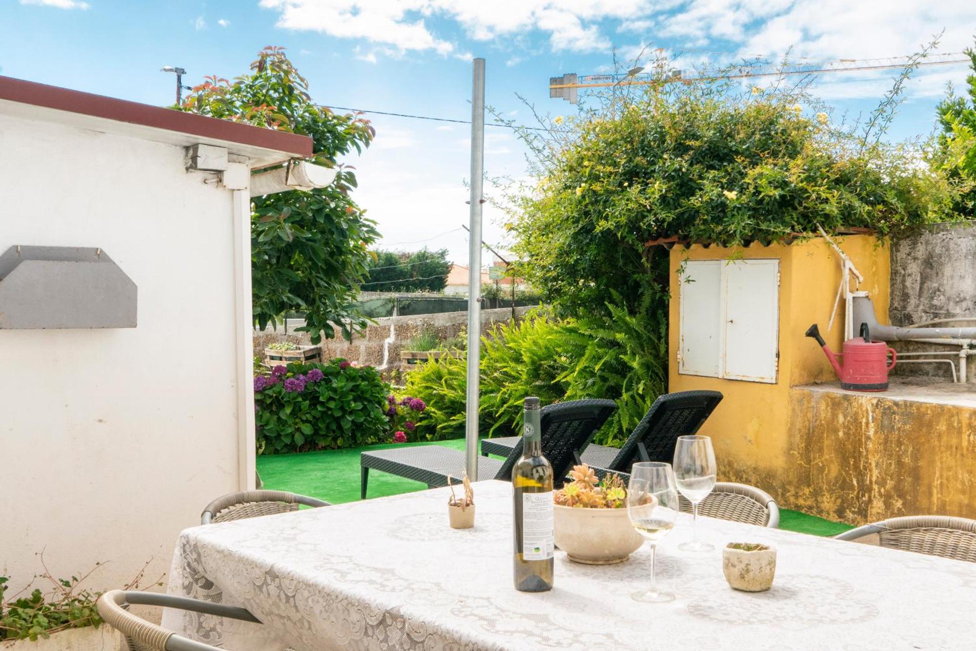 Growth House Bed and Breakfast OOporto Exteriör bild