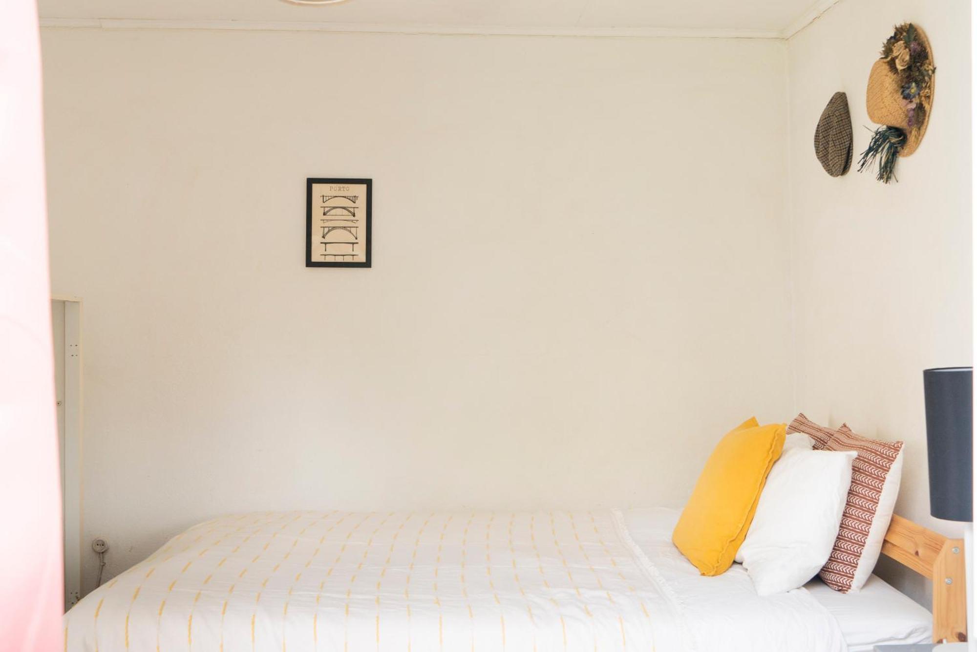 Growth House Bed and Breakfast OOporto Exteriör bild